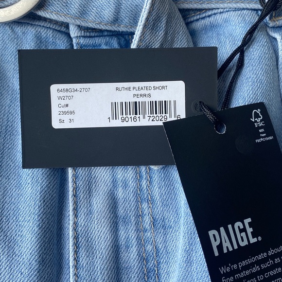 PAIGE Ruthie Pleated Short in Perris NWT - Picture 4 of 7